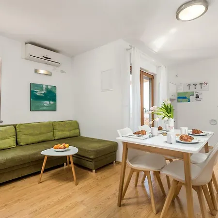 Davor Apartment