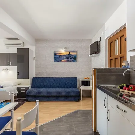 Davor Apartment *